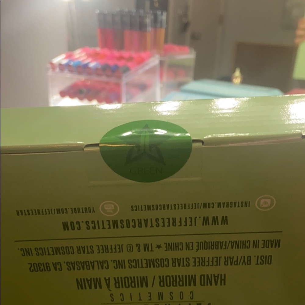 ‼️SOLD‼️ GREEN 4/20 LEAF MIRROR JEFFREE STAR
